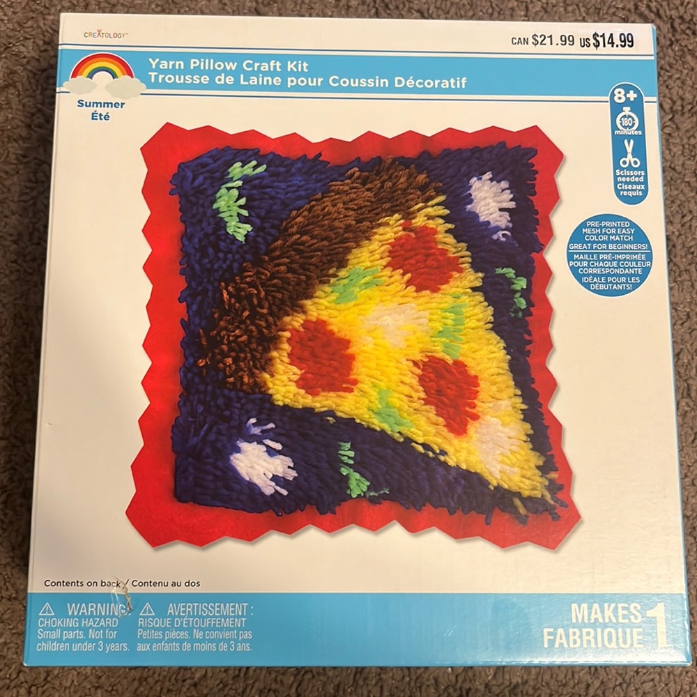 Creatology summer yarn pillow craft kit